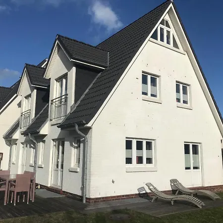 Haus Emilia - *